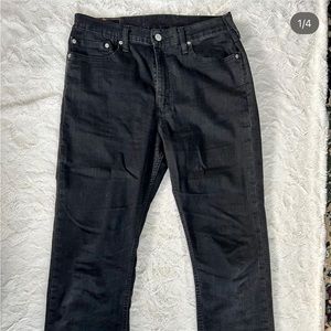 Black cotton Levi’s